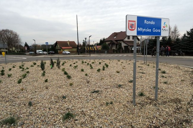 Rondo i droga oficjalnie oddane do użytku (zdjęcia)