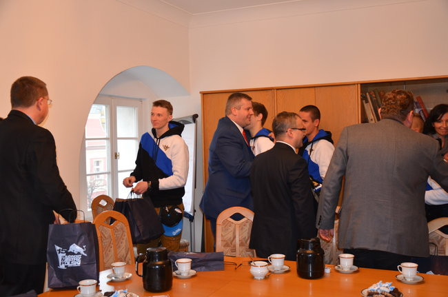 Byki odwiedziły radnych (zdjęcia)