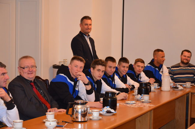 Byki odwiedziły radnych (zdjęcia)