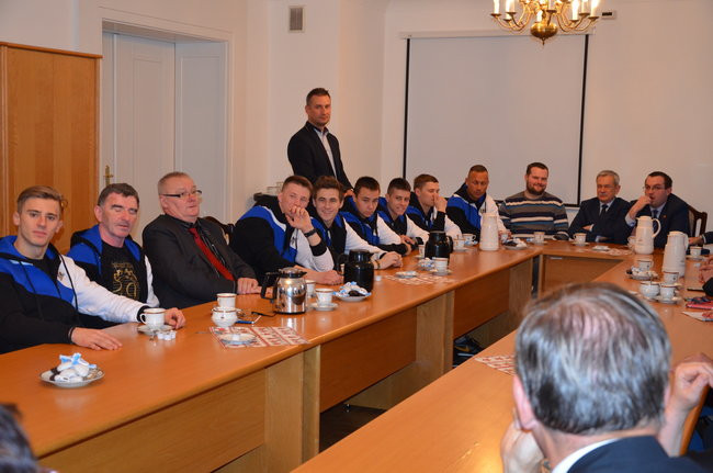 Byki odwiedziły radnych (zdjęcia)