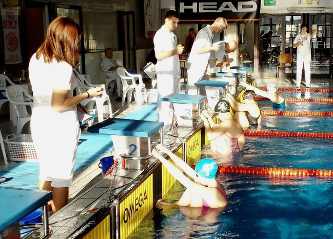 Leszczyniacy dominowali na pływalni (zdjęcia)