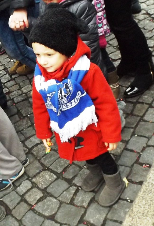 Mikołajkowe szaleństwo na rynku (dużo zdjęć)