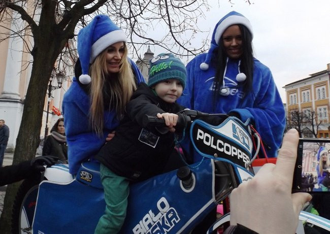 Mikołajkowe szaleństwo na rynku (dużo zdjęć)