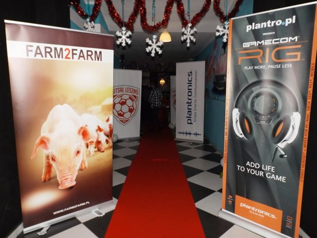 Piłka nożna w dwóch odsłonach (zdjęcia)