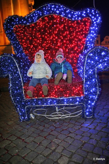 Ile kosztuje świąteczny wystrój leszczyńskiego rynku? (zdjęcia)