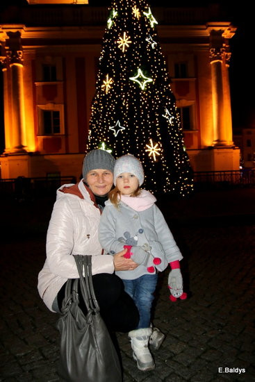 Ile kosztuje świąteczny wystrój leszczyńskiego rynku? (zdjęcia)