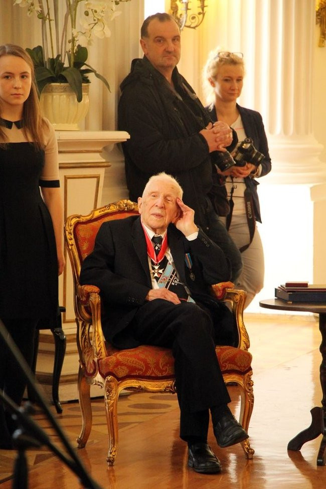 Sto lat absolwenta polskiego Etonu (zdjęcia i wideo)