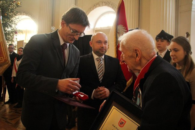 Sto lat absolwenta polskiego Etonu (zdjęcia i wideo)