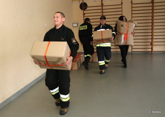 Magazyn pęka w szwach (zdjęcia)