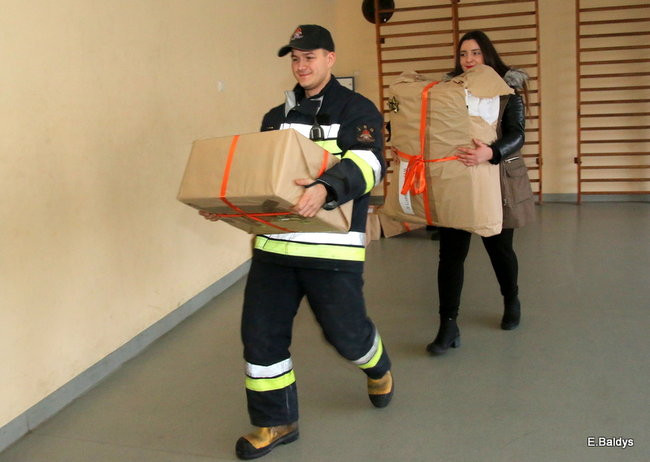 Magazyn pęka w szwach (zdjęcia)