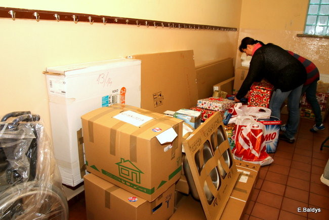 Magazyn pęka w szwach (zdjęcia)