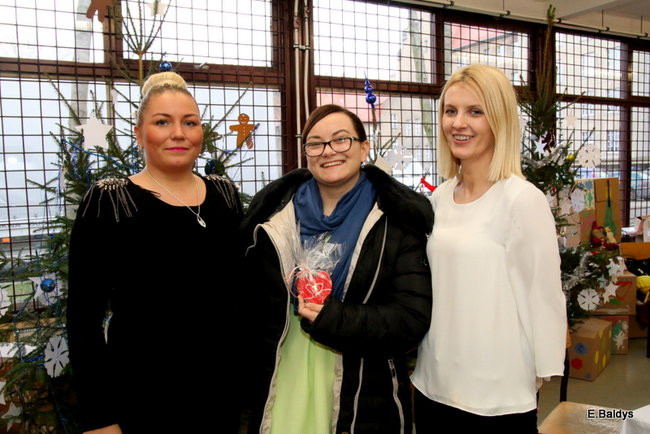 Magazyn pęka w szwach (zdjęcia)