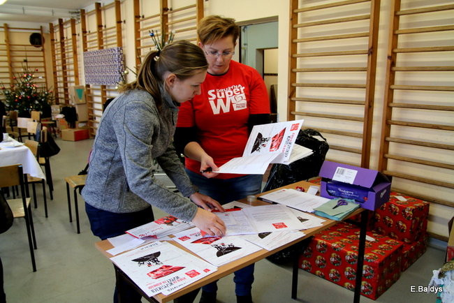 Magazyn pęka w szwach (zdjęcia)