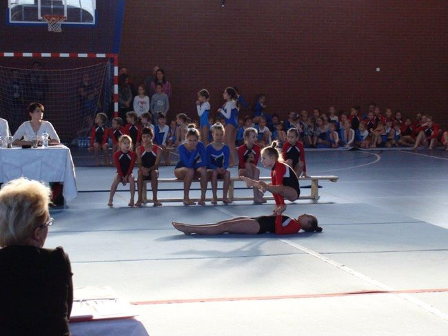 Mikołajkowy Turniej Akrobatyczny (zdjęcia)