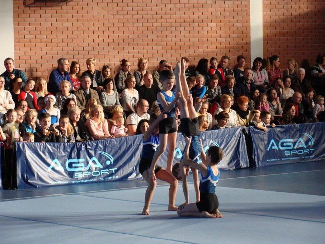 Mikołajkowy Turniej Akrobatyczny (zdjęcia)