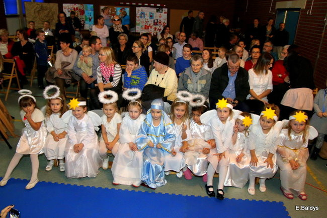 Rodzinna Wigilia w PM 13 (zdjęcia)