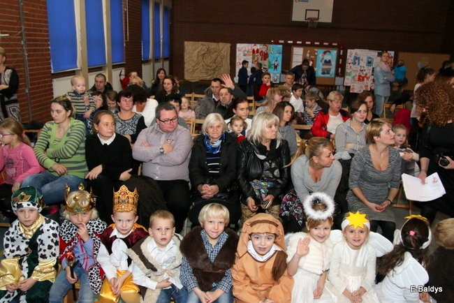 Rodzinna Wigilia w PM 13 (zdjęcia)