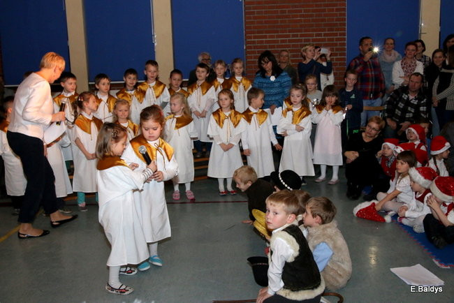 Rodzinna Wigilia w PM 13 (zdjęcia)