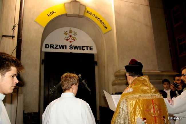 Otwarte Drzwi Święte w Bazylice. Więcej odpustów dla wiernych  (zdjęcia)