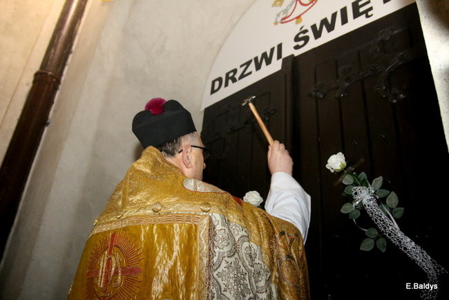 Otwarte Drzwi Święte w Bazylice. Więcej odpustów dla wiernych  (zdjęcia)