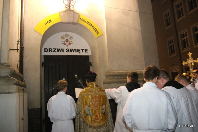 Otwarte Drzwi Święte w Bazylice. Więcej odpustów dla wiernych  (zdjęcia)