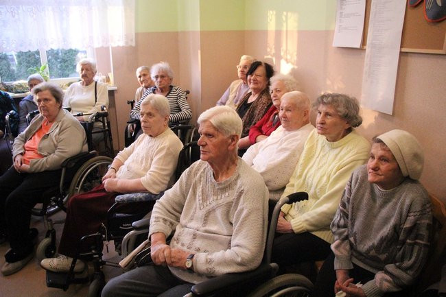 Magia świąt wypełniła DPS i noclegownię (zdjęcia i film)