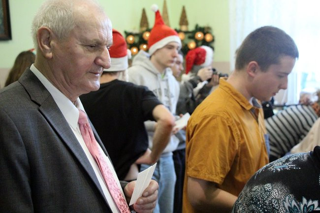 Magia świąt wypełniła DPS i noclegownię (zdjęcia i film)