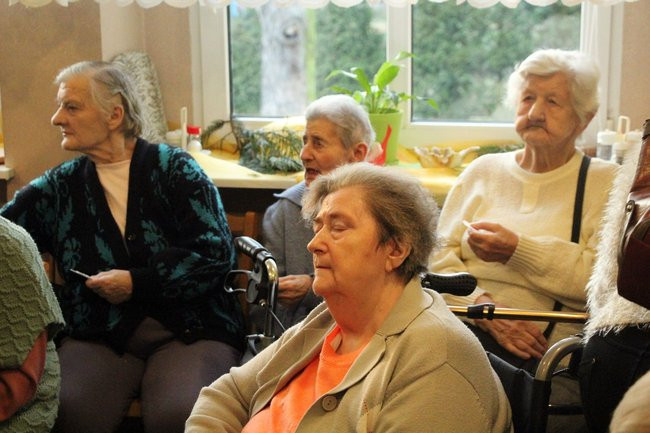 Magia świąt wypełniła DPS i noclegownię (zdjęcia i film)