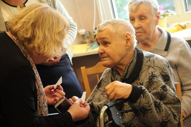 Magia świąt wypełniła DPS i noclegownię (zdjęcia i film)