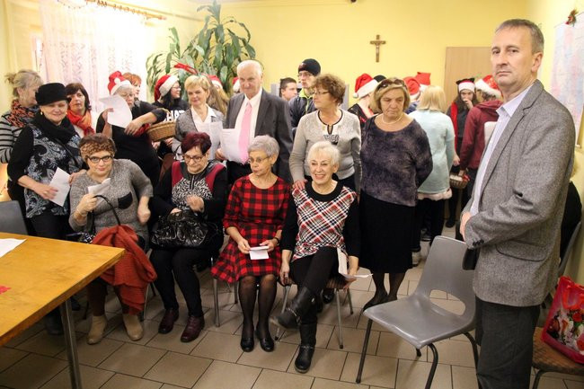 Magia świąt wypełniła DPS i noclegownię (zdjęcia i film)