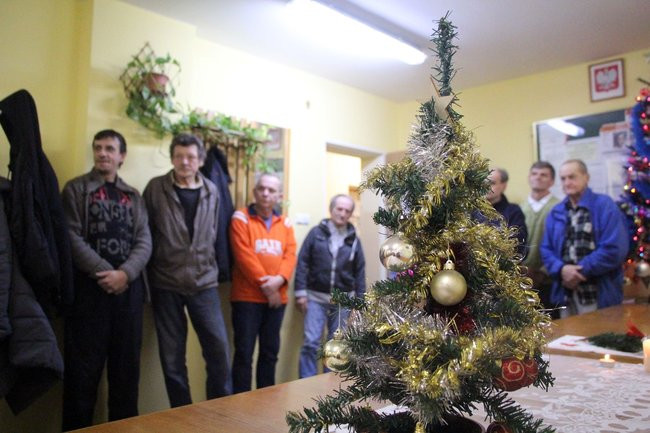 Magia świąt wypełniła DPS i noclegownię (zdjęcia i film)