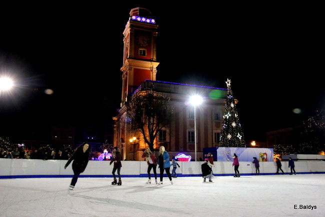 Wielka radość z lodowiska (zdjęcia)