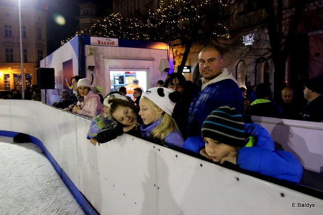 Wielka radość z lodowiska (zdjęcia)