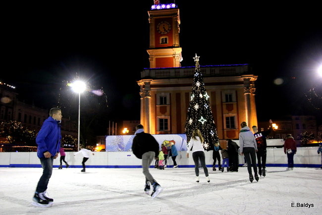 Wielka radość z lodowiska (zdjęcia)