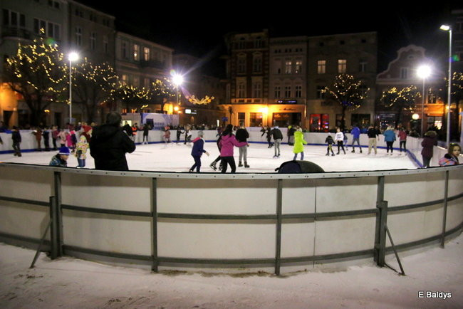 Wielka radość z lodowiska (zdjęcia)