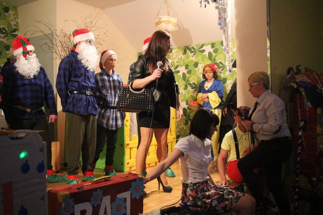 Dorośli dzieciom (zdjęcia)