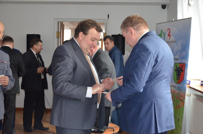 Powiat z budżetem na 2016 rok (zdjęcia)