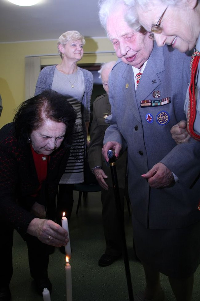 Kolędowanie w harcerskim kręgu (zdjęcia)