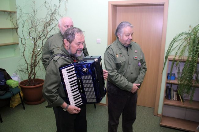 Kolędowanie w harcerskim kręgu (zdjęcia)