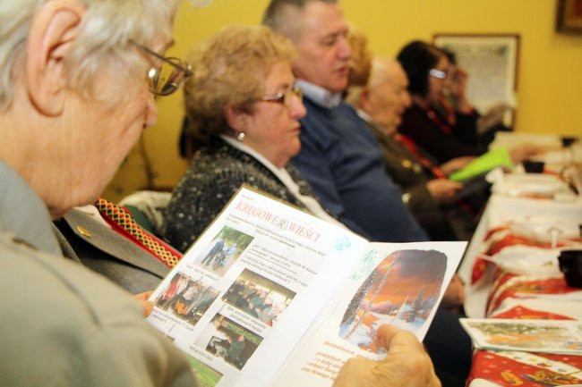 Kolędowanie w harcerskim kręgu (zdjęcia)