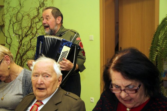 Kolędowanie w harcerskim kręgu (zdjęcia)