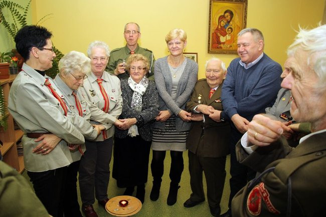 Kolędowanie w harcerskim kręgu (zdjęcia)