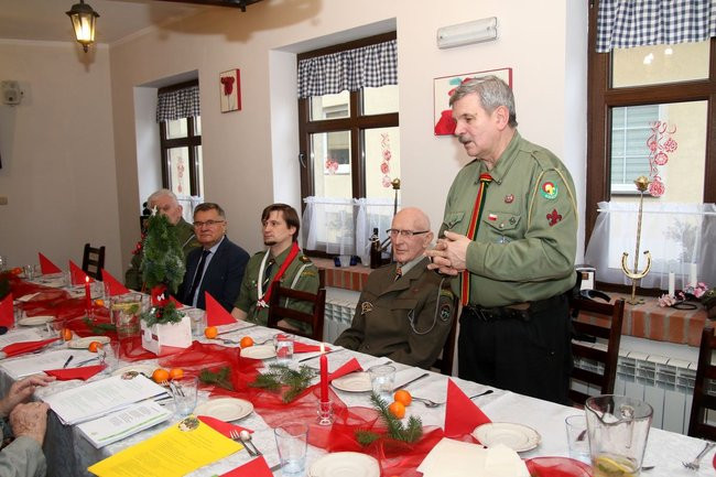 Harcerze łamali się opłatkiem (zdjęcia)