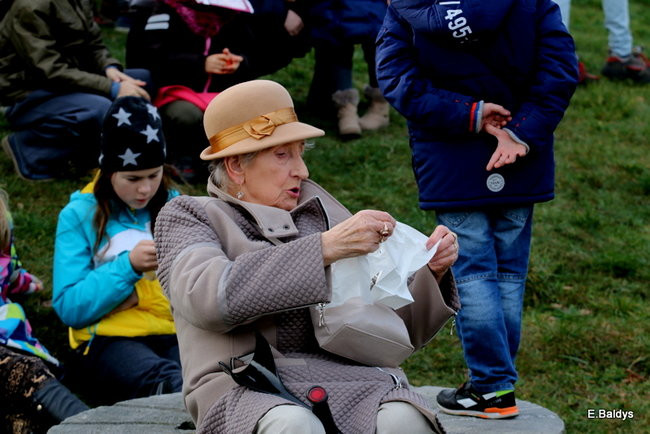 Powstańcy dopingowani przez setki widzów (zdjęcia)