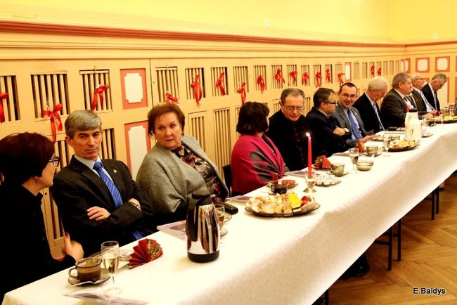 Sybiracy łamali się opłatkiem (zdjęcia)