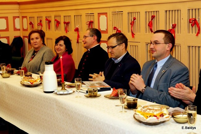 Sybiracy łamali się opłatkiem (zdjęcia)