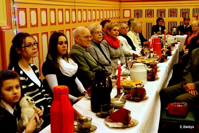 Sybiracy łamali się opłatkiem (zdjęcia)