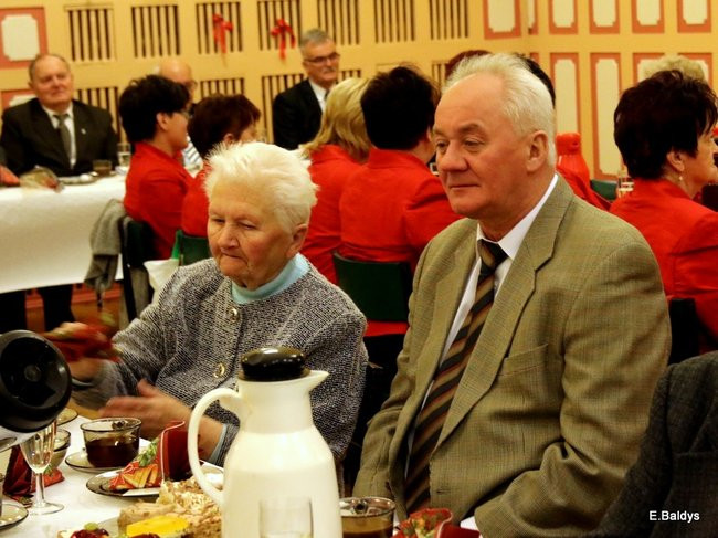 Sybiracy łamali się opłatkiem (zdjęcia)