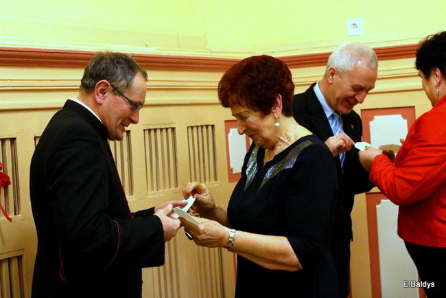 Sybiracy łamali się opłatkiem (zdjęcia)