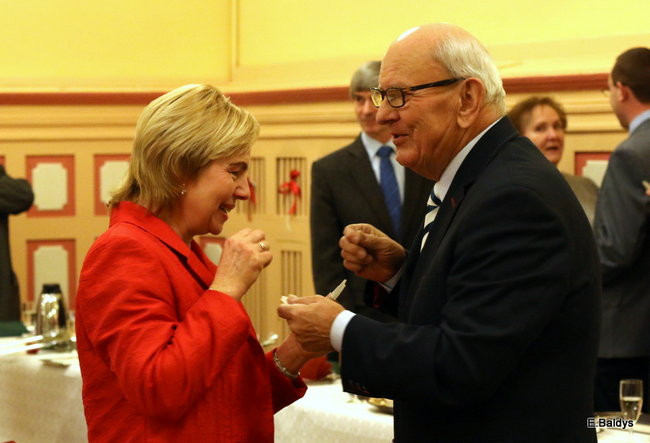 Sybiracy łamali się opłatkiem (zdjęcia)